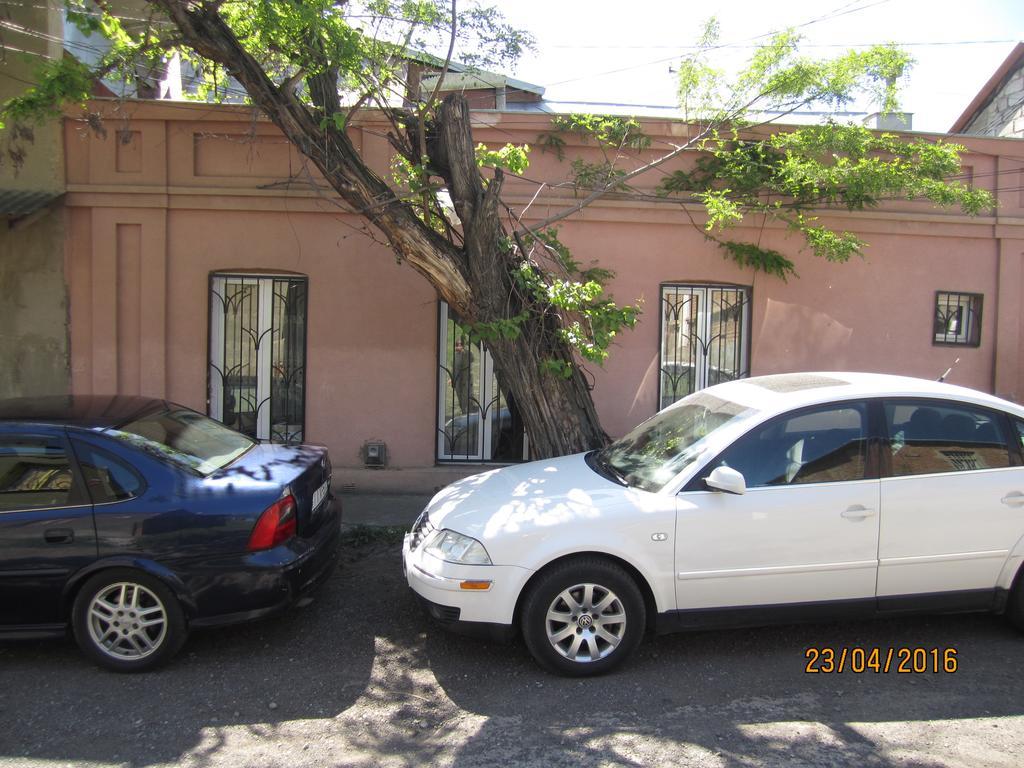 Ferienwohnung Дом Тины Tbilisi Exterior foto